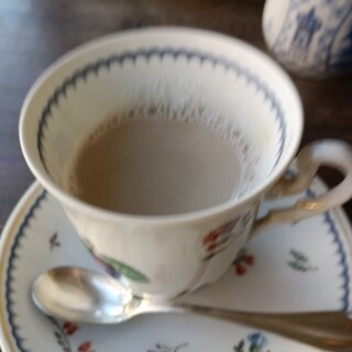 CAFE VOLEUR DE FLEUR_1