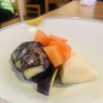 吾妻橋 やぶそば - ①   500円：糠漬け盛り（山芋、人参、茄子）