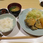 割烹 大田川 - 2015.1つばすと大根の味噌煮