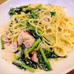 大府駅前ダイニングBLOOM酒場 - ほうれん草とベーコンのクリームパスタ
