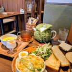 街の小さな喫茶店 amu - 