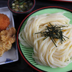 亀城庵 - 料理写真:ざるうどん大430円＋とり天160円＋牛肉コロッケ120円