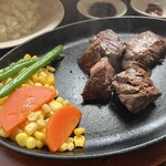 GOLD STEAK - 料理写真: