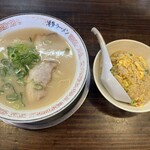 博多ラーメン 片岡屋 - 料理写真: