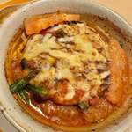 ジョナサン - 料理写真:スプーンで食べるジューシーハンバーグ
