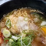 らーめん絆 - ニンニクがタップリ入っていました