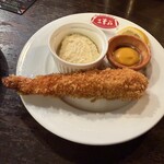 洋食とワインのお店 土筆苑 - 鮮やかなオレンジ色は洋ガラシ。口に含むとすこぶる香り高い。肉系の揚げ物にはぜひ使ってみたい。
