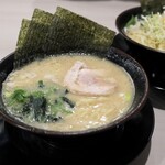 横浜家系ラーメン 一門家 - 
