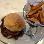 DOUBLE THREE DINER - オニオンシュプリームスマッシュ＋フライコンボ＠1870円