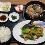 紅梅園 - 料理写真:本店特製定食 \1520
