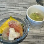 chez petit chat noir - セットのサラダとスープ。
