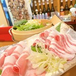 沖縄料理 あぐー豚 しゃぶしゃぶ AGU- - 