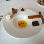 ピエール・ガニェール - ピエール・ガニェール特製デザート１(正式名称は不明)。