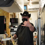 ワイルド クレープス - ワイルドな出立ちながら物腰柔らかな店主さんでした＾＾