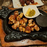 馬刺しと焼き鳥 グルマン三年坂 - 