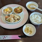 サエラ亭 - Ｂランチ  ( エビときのこの豆乳ソース炒め )