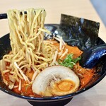 ラーメンろくでなし - 味噌ラーメン赤