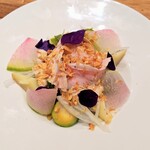 ゼニバキッチン - 【季節のサラダ】 豚ローストと旬野菜のサラダ