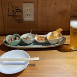 ふじさわ厨房 紗紗 - お通しとビール