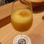 割烹・蕎麦 波と風 - 2杯目は金柑のカクテルで