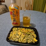 ファミリーマート - 料理写真:ファミマのゴーヤチャンプルー弁当とさんぴん茶