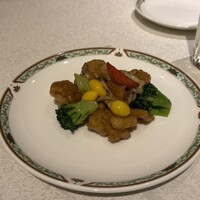 中国料理 桃花林 - 肉料理は鶏肉のXO醤炒めです。