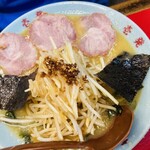 壱発ラーメン - もう変える気ゼロらしいダイコン味噌。コレもおいしい