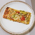 トツゼン ベーカーズ キッチン - まんぞくピザ（390円）