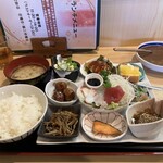 居酒屋夜食亭 - 