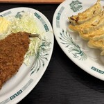 日高屋 - 出張だと日高屋で昼飯なのか昼呑みなのかわからん