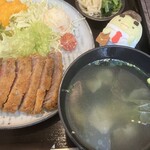 焼肉酒場 叶 - ビーフカツ定食。