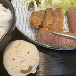 焼肉酒場 叶 - ビーフカツ定食。