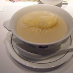 ヘイフンテラス - ふかひれ入りスープ餃子 サメコラーゲンたっぷりの白湯仕立て