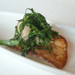 ピエール・ガニェール - ローズマリーの香りを付けたウサギのリエット　マンディアントーストを添えて。