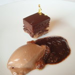 ピエール・ガニェール - ピエール・ガニェール特製デザート２(正式名称は不明)。
