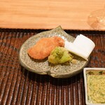 料理屋 みや﨑 - 蟹の爪と蕗の薹の天ぷら