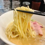 ラーメン ニューヨーク ニューヨーク - ニューヨークソルト麺アップ