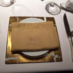 メゾン ポール・ボキューズ - テーブルセッティング