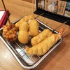 串かつ でんがな - コーン、たけのこ、うずらの卵、餅、チキンカツ、エビ
