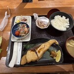 えひめ中央おひさま食堂 - 