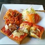 Kafesa Otome - ワンプレート。パスタ＆ピザトースト。