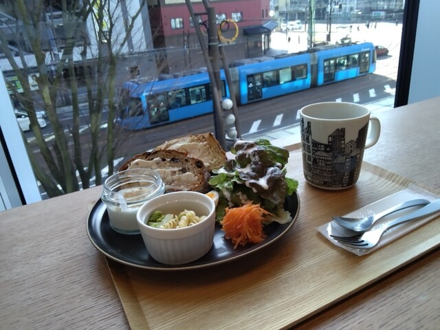 THREE TIMES COFFEE - 福井城址大名町/カフェ | 食べログ