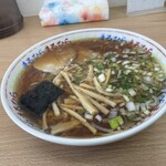ラーメンまるひら - 料理写真:醤油ラーメン（税込850円）