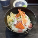 まぐろのなかだ屋 - 
