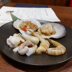 大同門 京橋店 - 海鮮盛り合わせ