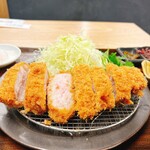 厚切りとんかつ 厚とん - 