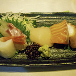 食心房和風レストラン - 刺身盛り合わせ