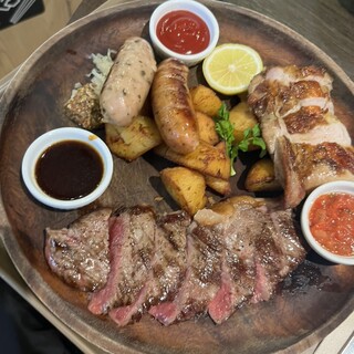 ティーエヌミート ワークス プレミアム ビーフ&ワイン_1