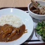 A1肉骨茶 - 鶏カレー・豚バクテー・パクチーサラダ