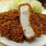 とんかつ山家 - 厚みがあります